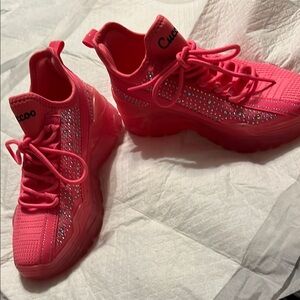 Cucco Vibrant Pink Rhinestone Sneakers